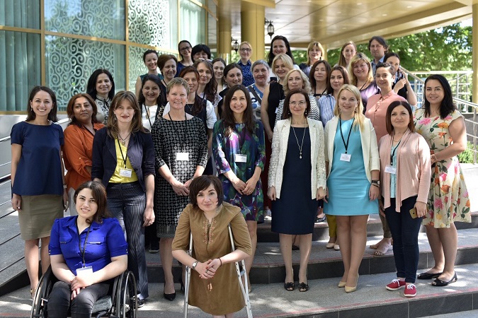 UN Women lansează un program de instruire pentru formatori în domeniul participării politice a femeilor