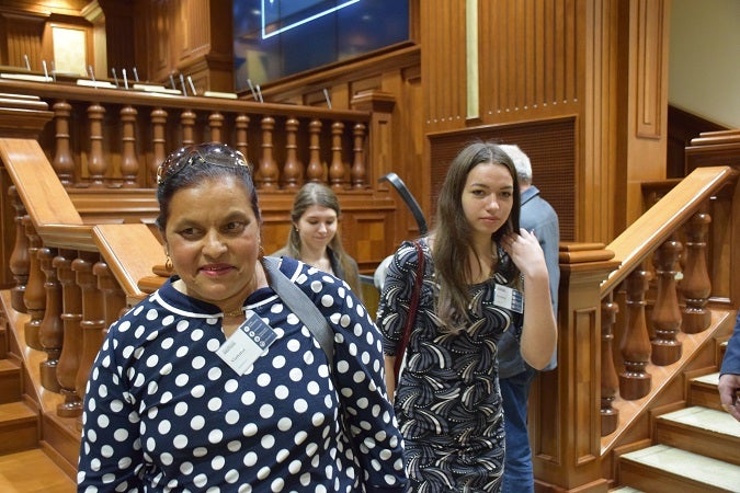 Participants in the “Roma Women in Politics” program visited the Parliament of the Republic of Moldova